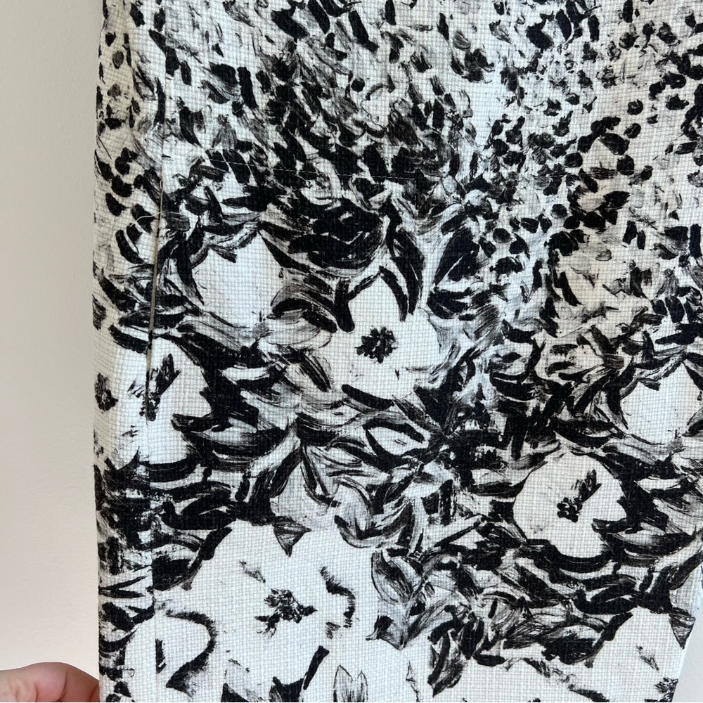 Yeohlee Floral print Sheath Midi Dress Cap Sleeves, Boat Neck, Black & White, 8 - Picture 6 of 13